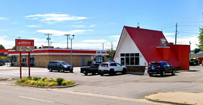 Chicken Coop - St Joseph - 2062 Washington Ave (newer photo)